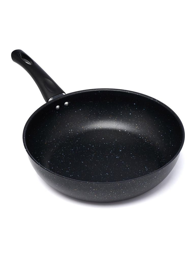 Tigaie delis 24*6.5cm material: otel carbon grosime : 0.7mm interior: