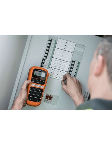 Brother PT-E110VP imprimante pentru etichete Direct termică Culoare 180 x 180 DPI TZe QWERTY Brother - 6