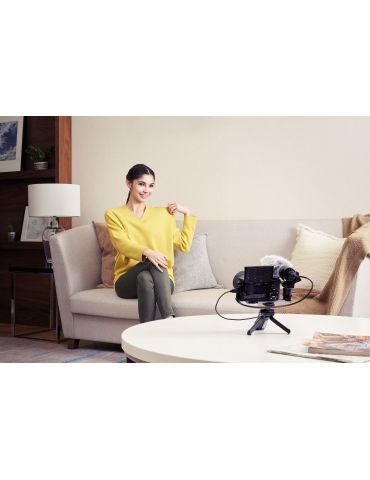 Sony α 6400 + SEL18135 MILC 24,2 MP CMOS 6000 x 4000 Pixel Negru Sony - 7