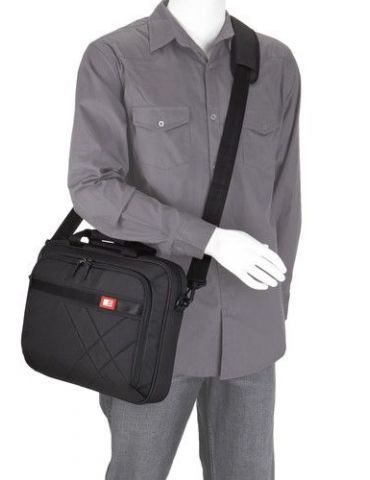 Case Logic DLC-115 Black genți pentru notebook-uri 39,6 cm (15.6") Geantă tip poștaș Negru