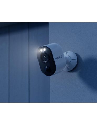 Camera de supraveghere... - Tik.ro