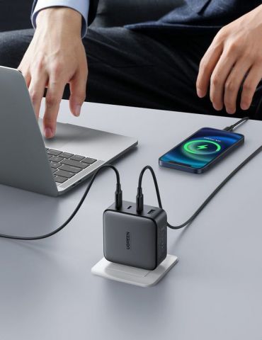 Ugreen 40747 încărcătoare pentru dispozitive mobile Universală Negru AC Încărcare rapidă De interior