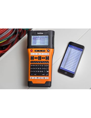 Brother PT-E550WNIVP imprimante pentru etichete De transfer termic 30 mm sec Fără fir HSE TZe Wi-Fi QWERTY